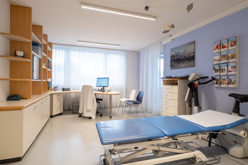 Untersuchungszimmer 4